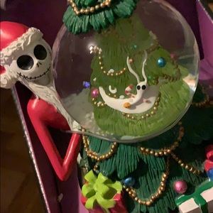 The nightmare before Christmas snow globe